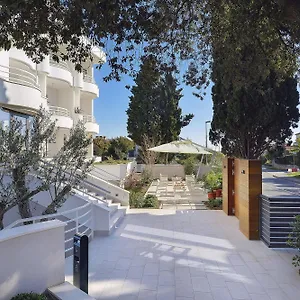 Residence Rovinj **** רוביני